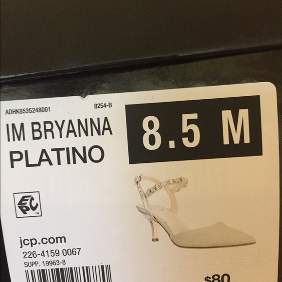 Heels - Picture 2 of 5